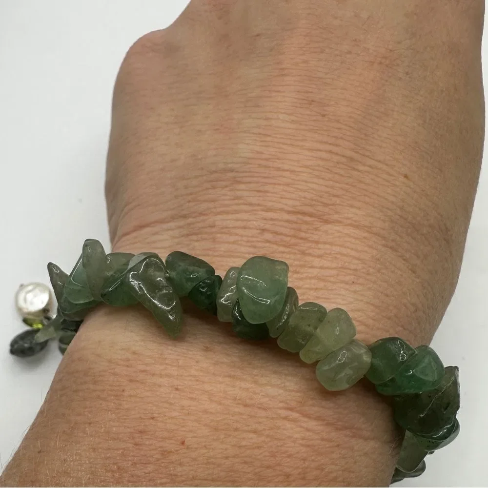 SALE! Genuine aventurine polished chip‎ bracelet with pearl and glass accents!